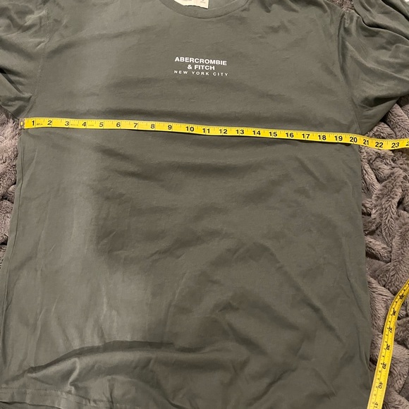 Abercrombie & Fitch army green long sleeve t-shirt size medium - Picture 9 of 10